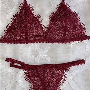 Small maroon lace lingerie set